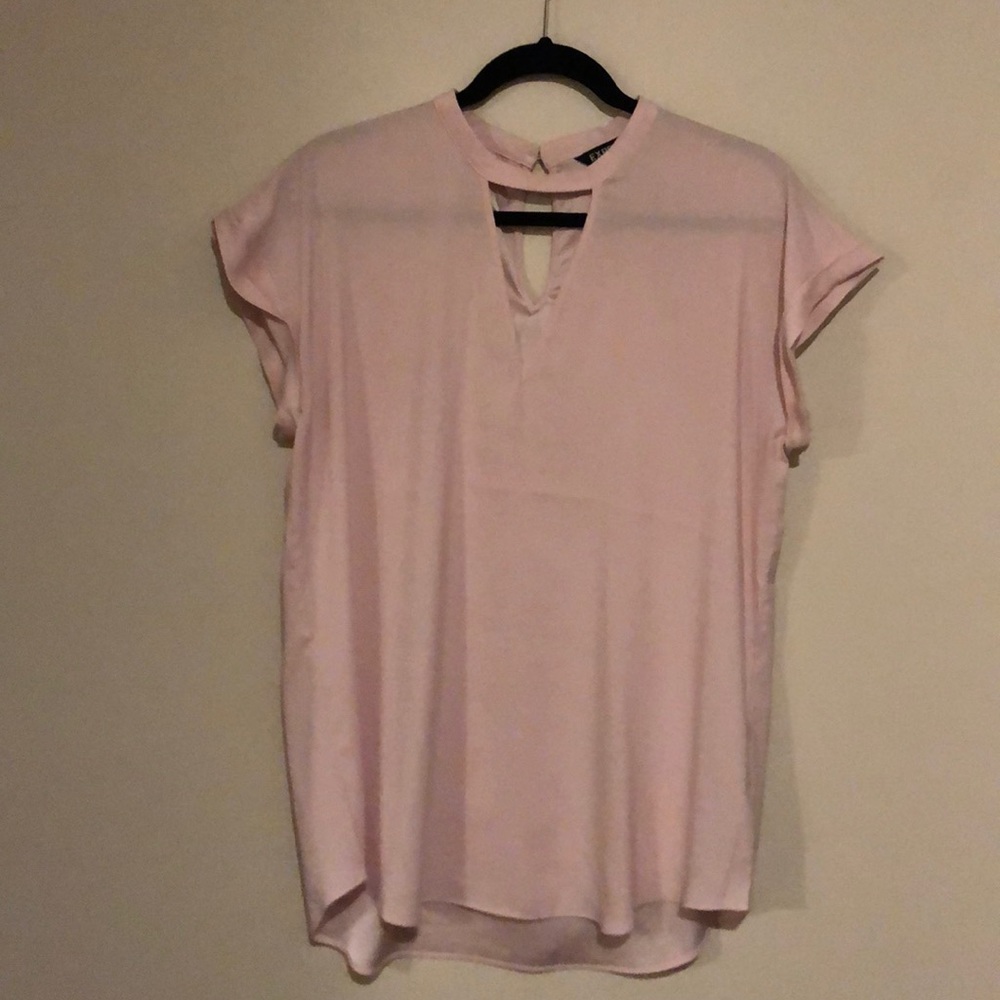 EUC Express Choker Neck Gramercy Tee